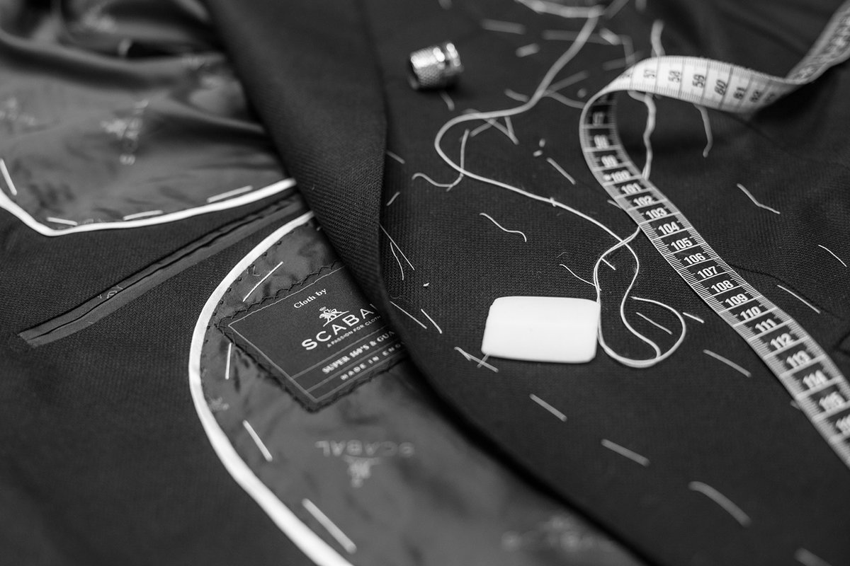服裝品牌設(shè)計(jì)，高端服裝品牌，品牌形象設(shè)計(jì)，左右格局
