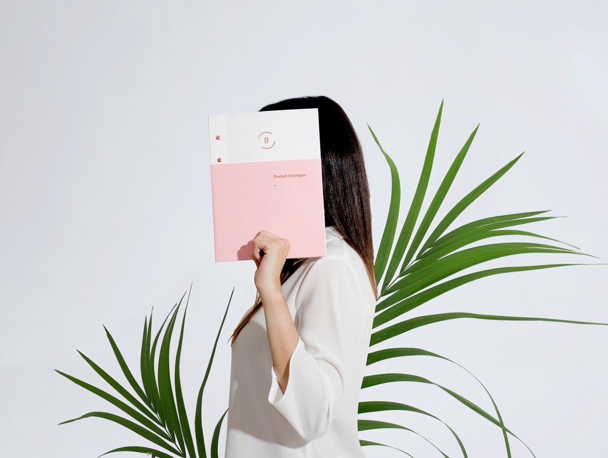LE黃銅時(shí)尚家居用品品牌設(shè)計(jì)  模特展示