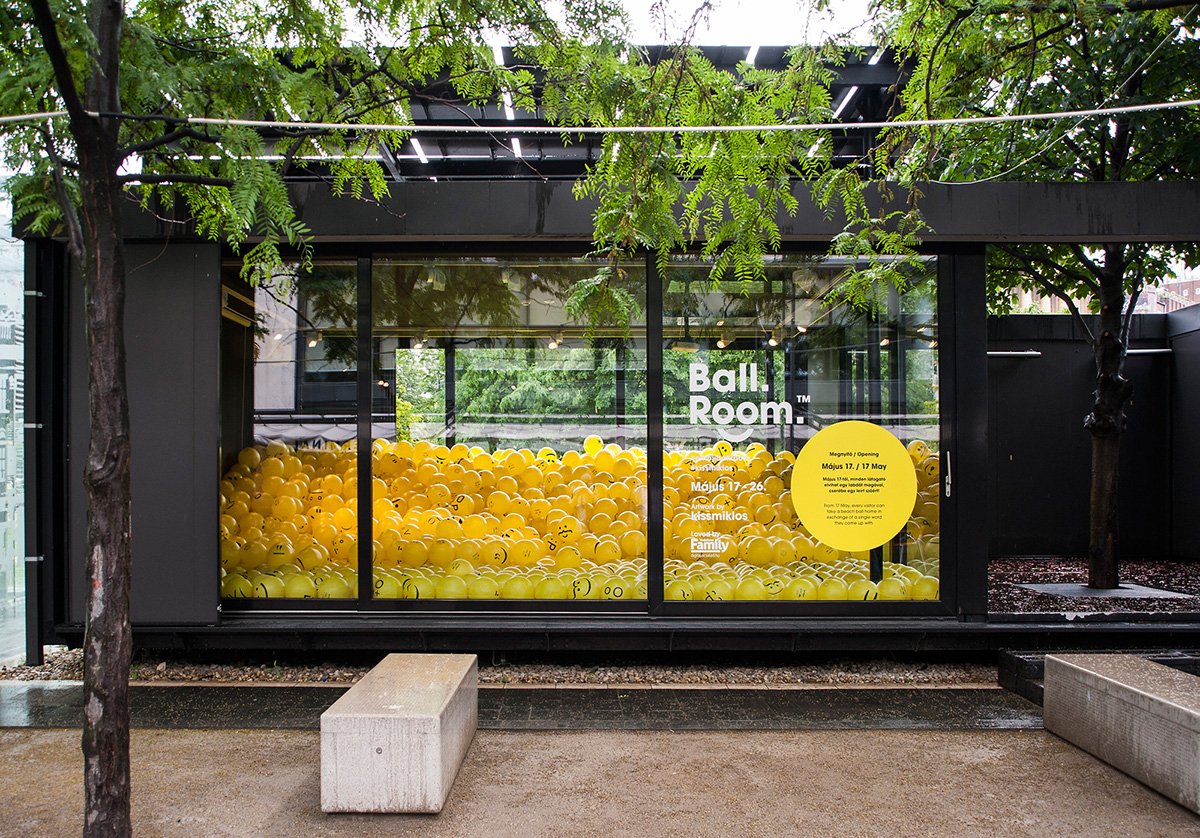 深圳品牌設(shè)計  深圳品牌策劃  BALL.ROOM展覽品牌形象設(shè)計  展覽設(shè)計