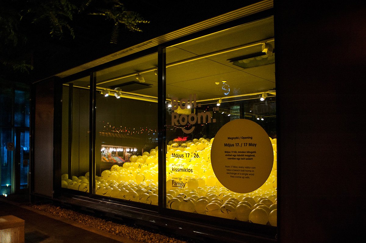 深圳品牌設(shè)計  深圳品牌策劃  BALL.ROOM展覽品牌形象設(shè)計  展覽展示