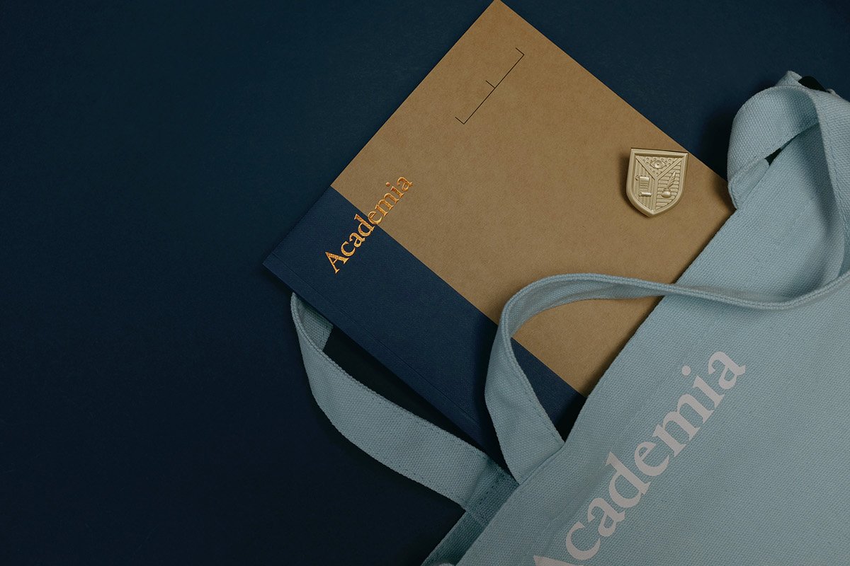 深圳品牌設計  深圳品牌策劃 ACADEMIA學術機構品牌形象  勛章設計