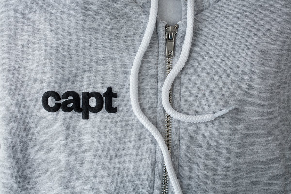 深圳品牌設計  深圳品牌策劃  Capt服裝品牌形象展示  服裝展示