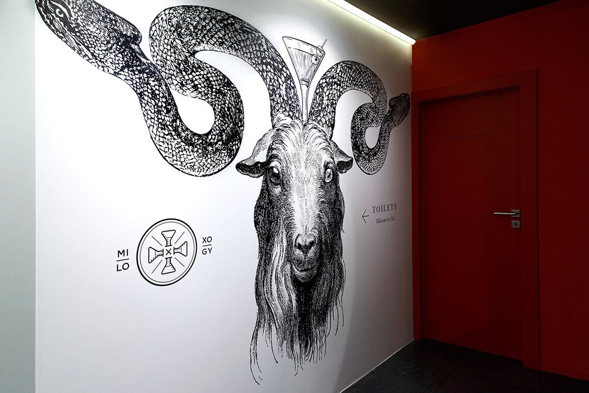 Alchemy Bar雞尾酒酒吧品牌設(shè)計(jì)欣賞,酒吧品牌設(shè)計(jì)，餐飲品牌設(shè)計(jì)，酒吧空間設(shè)計(jì)，酒吧品牌策劃，酒吧品牌全案策劃，餐飲品牌策劃，深圳品牌設(shè)計(jì)，深圳品牌策劃，深圳品牌全案策劃，深圳品牌形象塑造，深圳包裝設(shè)計(jì)，深圳空間設(shè)計(jì)，左右格局